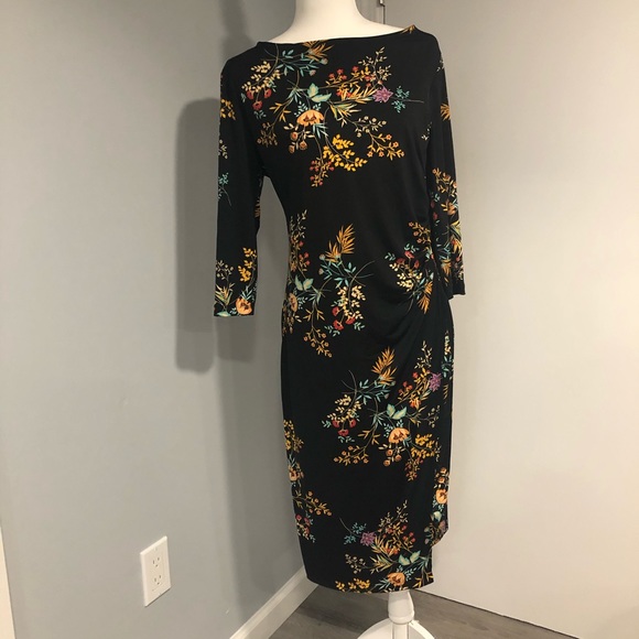 Dresses & Skirts - Never worn Flower black dress